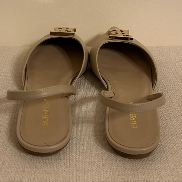 Burberry flats - Picture 3 of 4